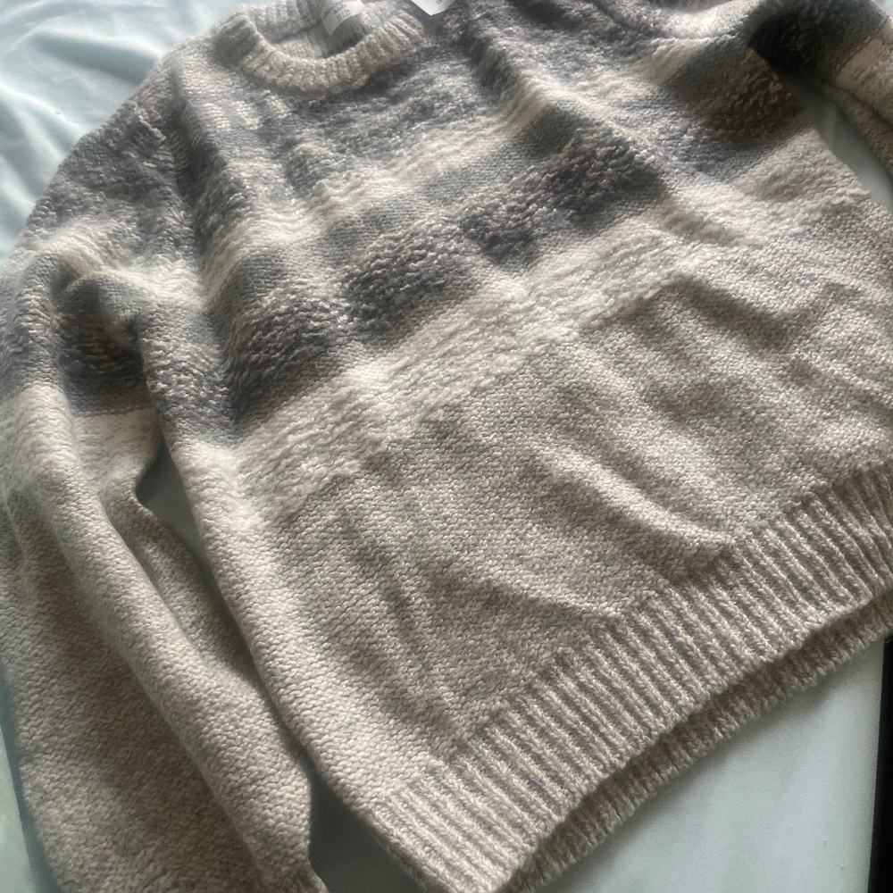 Abercrombie Kids girls gray sweater 13/14